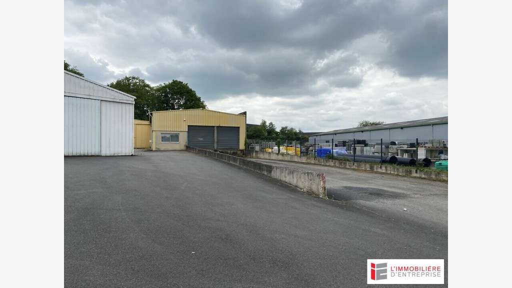 AV local 1000m² Saint-Jacques ZI Haie des Cognets