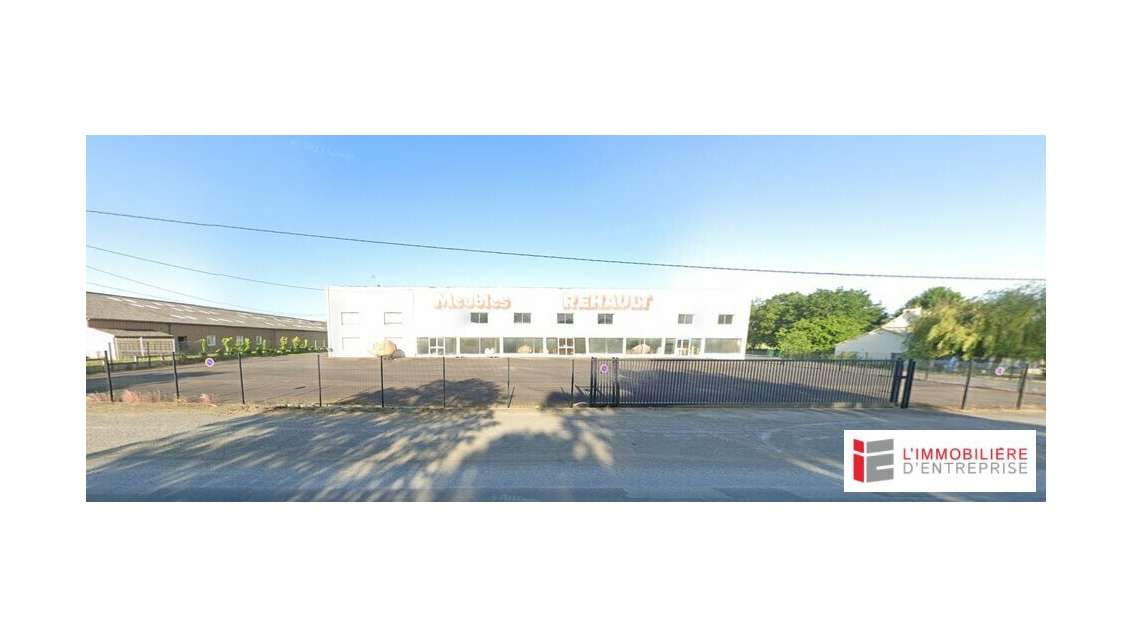 Vente bâtiment 2000m² sur 3700m² à Saint-Domineuc