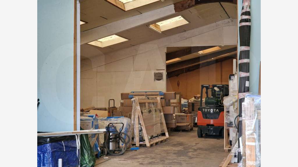 Vente local 600m² à Tinténiac zone de la Morandais