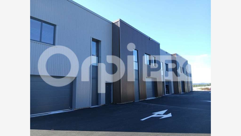 Vente local neuf 150m² à Vailhauquès ZAC Bel-Air
