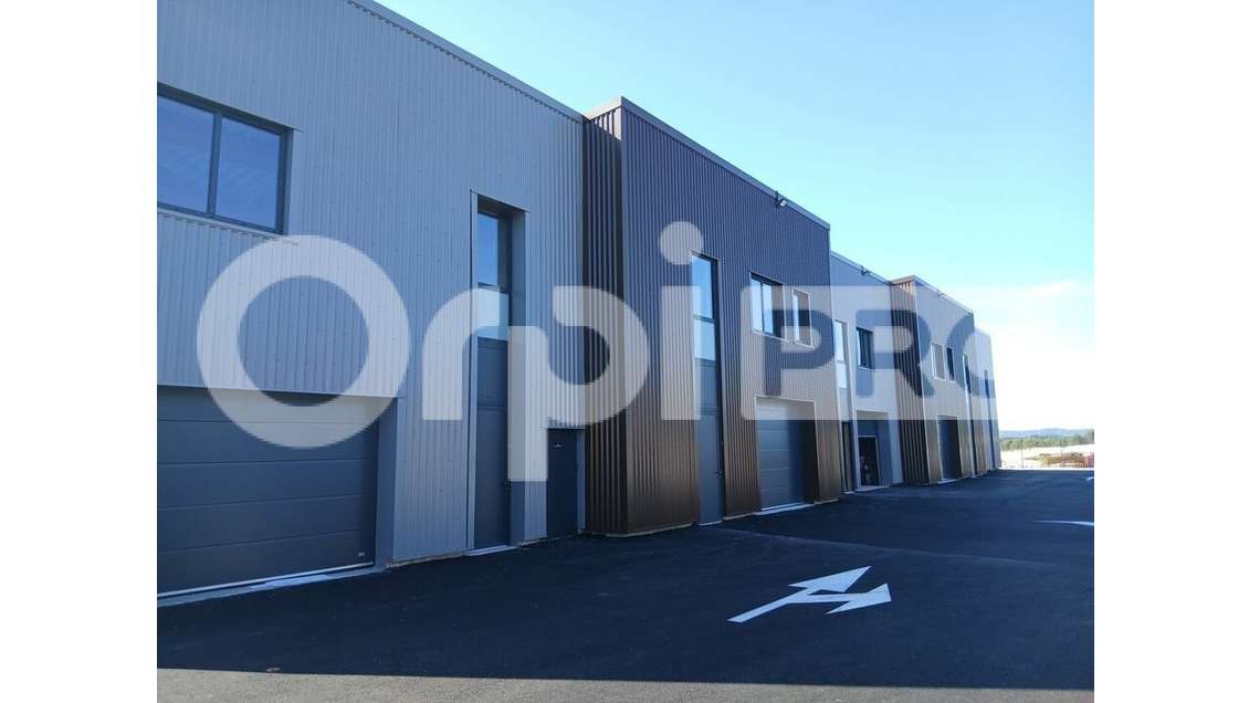 Vente local neuf 150m² à Vailhauquès ZAC Bel-Air