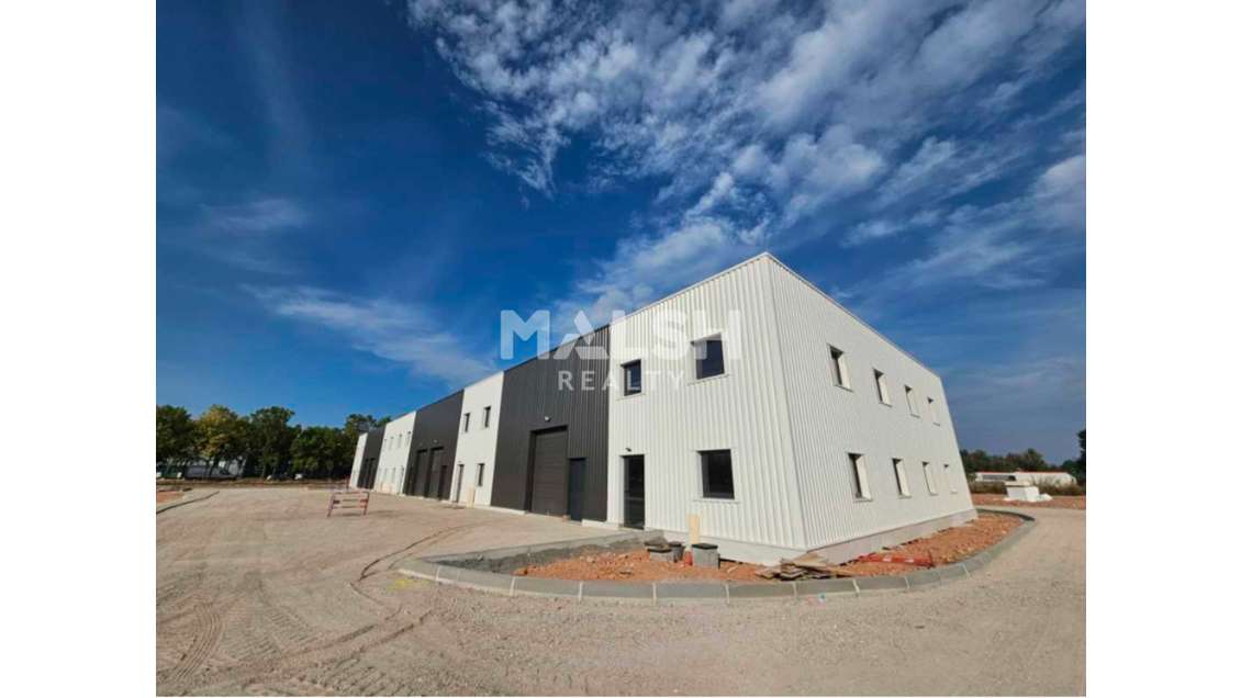 Vente local d'activité 3132m² en VEFA  à Riorges