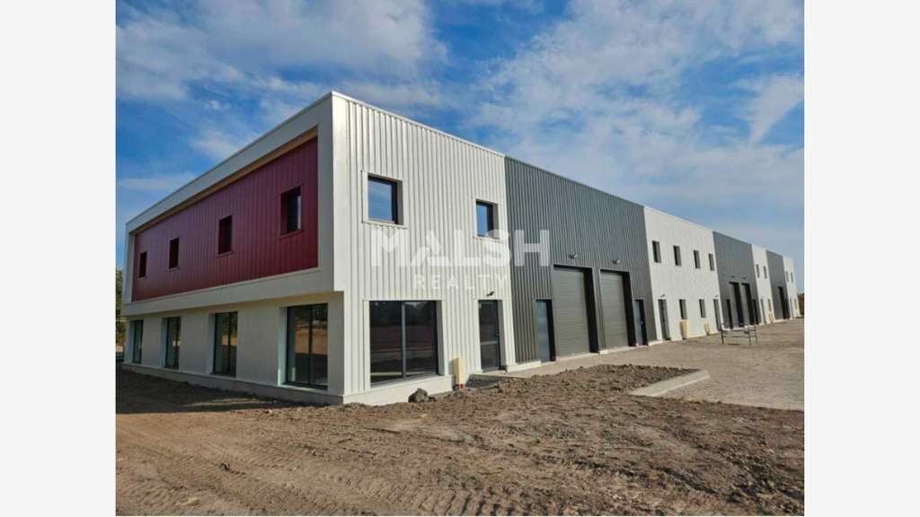 Vente local d'activité 3132m² en VEFA à Riorges