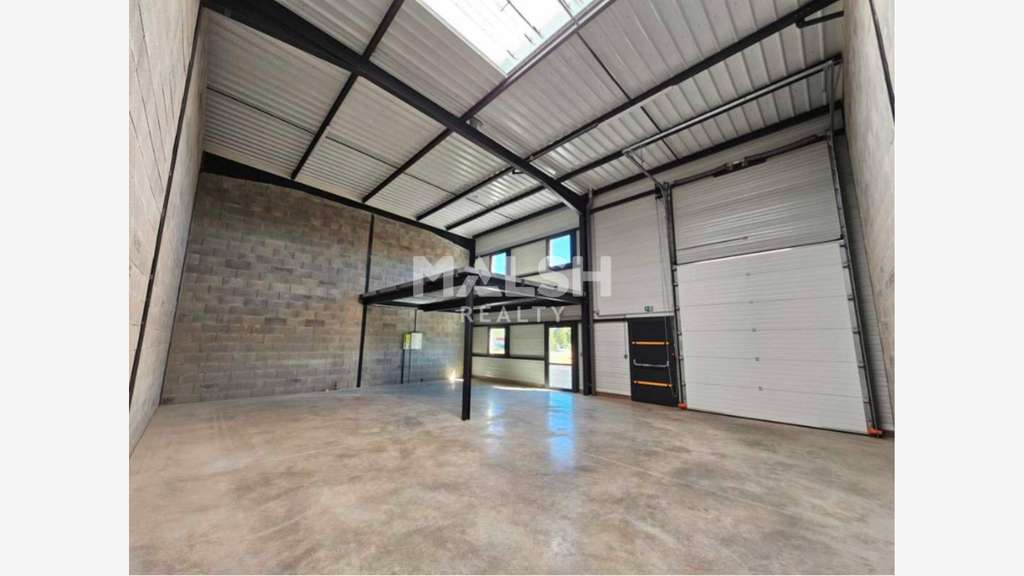 Vente local d'activité 3132m² en VEFA à Riorges
