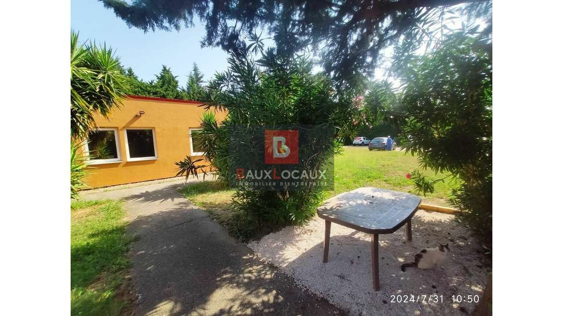 AV local commercial 164 m² Avignon empl privil.