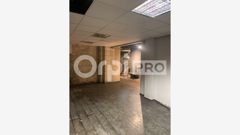 Vente local commercial 350m² à Bordeaux centre