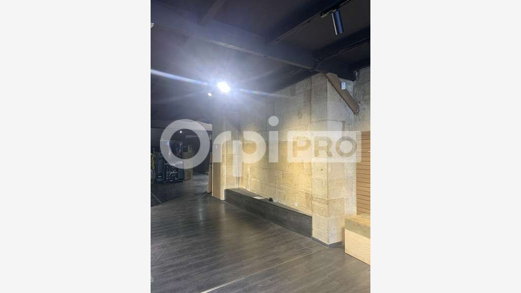 Vente local commercial 350m² à Bordeaux centre