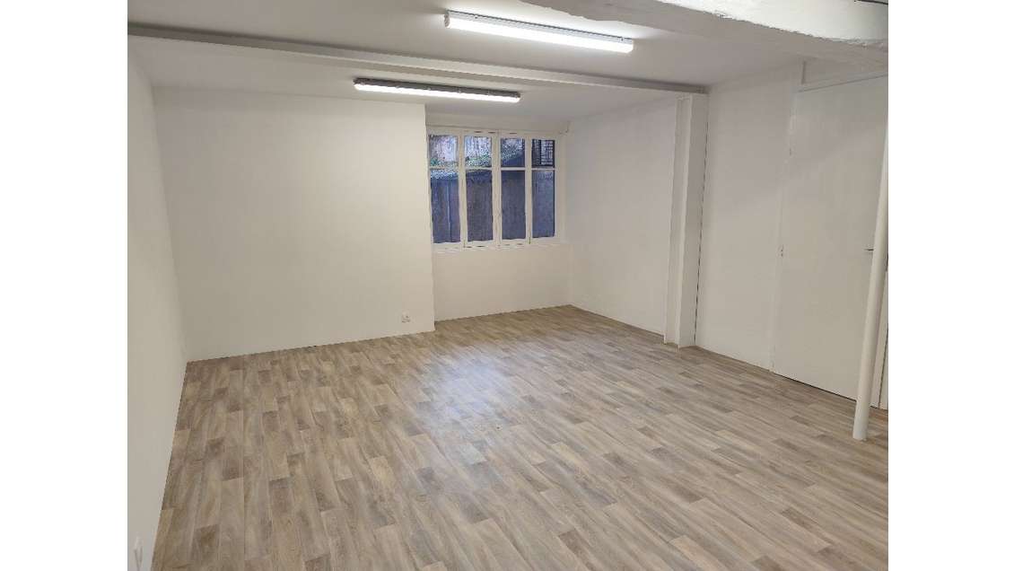 AV local commercial fort potentiel Bourg-en-Bresse
