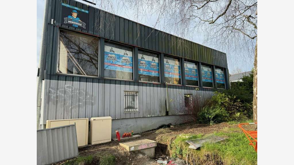 A vendre local 280m² sur axe stratégique à Brest