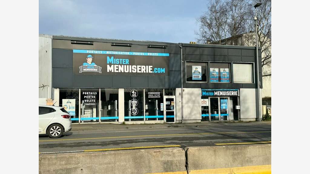 A vendre local 280m² sur axe stratégique à Brest