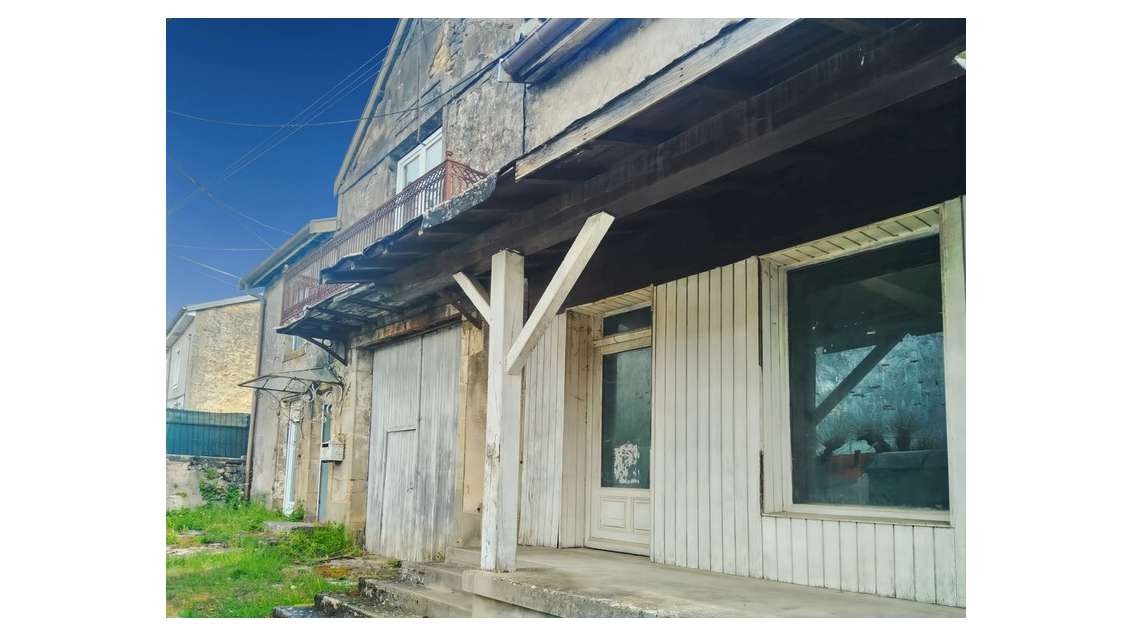 Vente local commercial avec grange à Breuvannes 