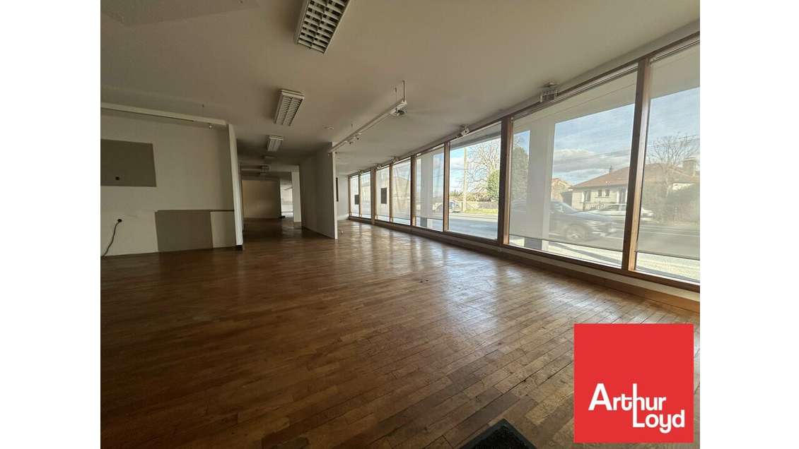 Local commercial à vendre à Chasseneuil-du-Poitou