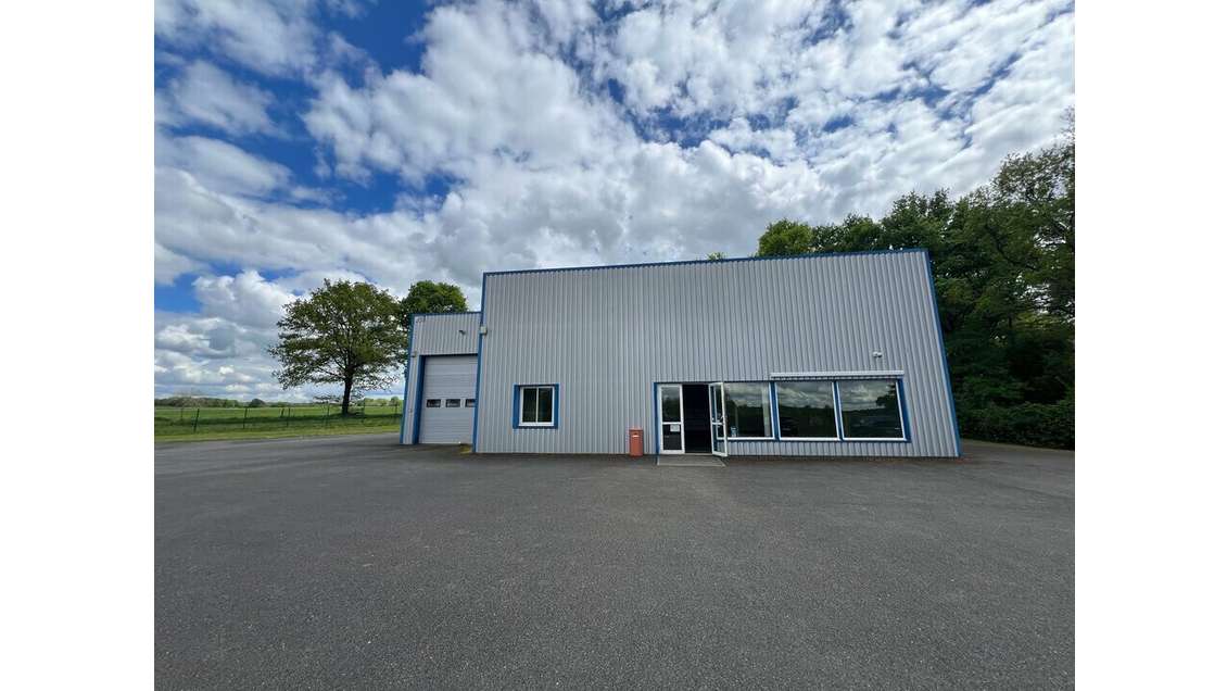 Local commercial 280m² à Chasseneuil-sur-Bonnieure