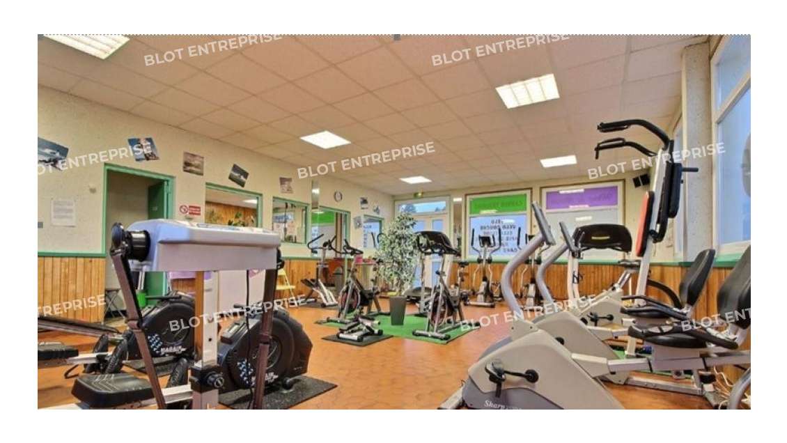 À vendre local commercial de 200m² à Chateaulin