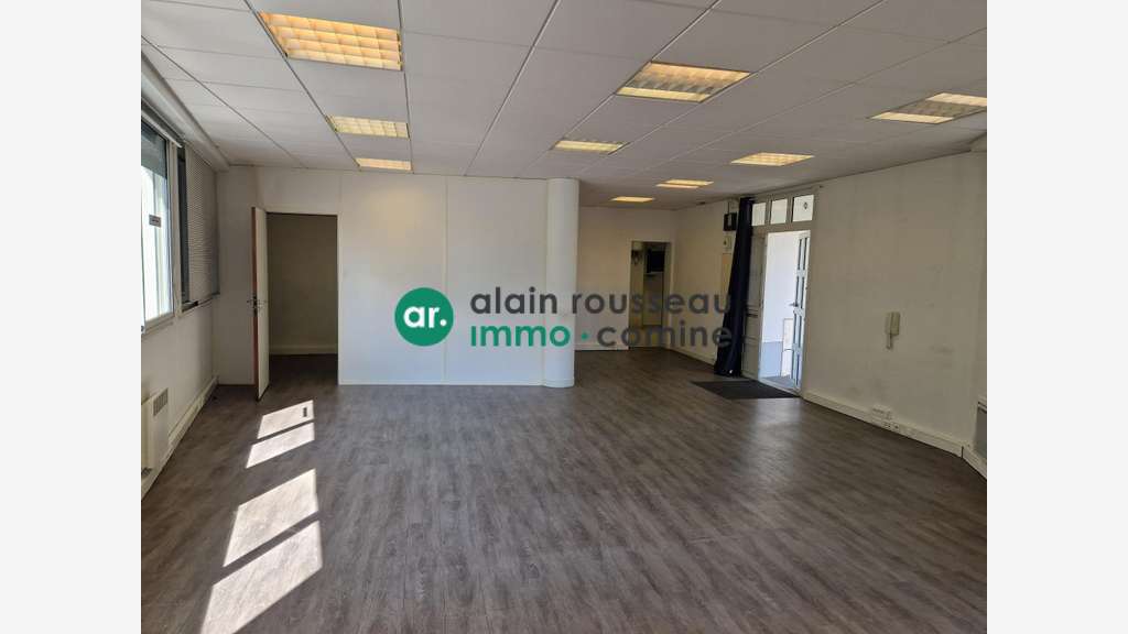 A vendre local commercial 88m² en RDC à Cholet