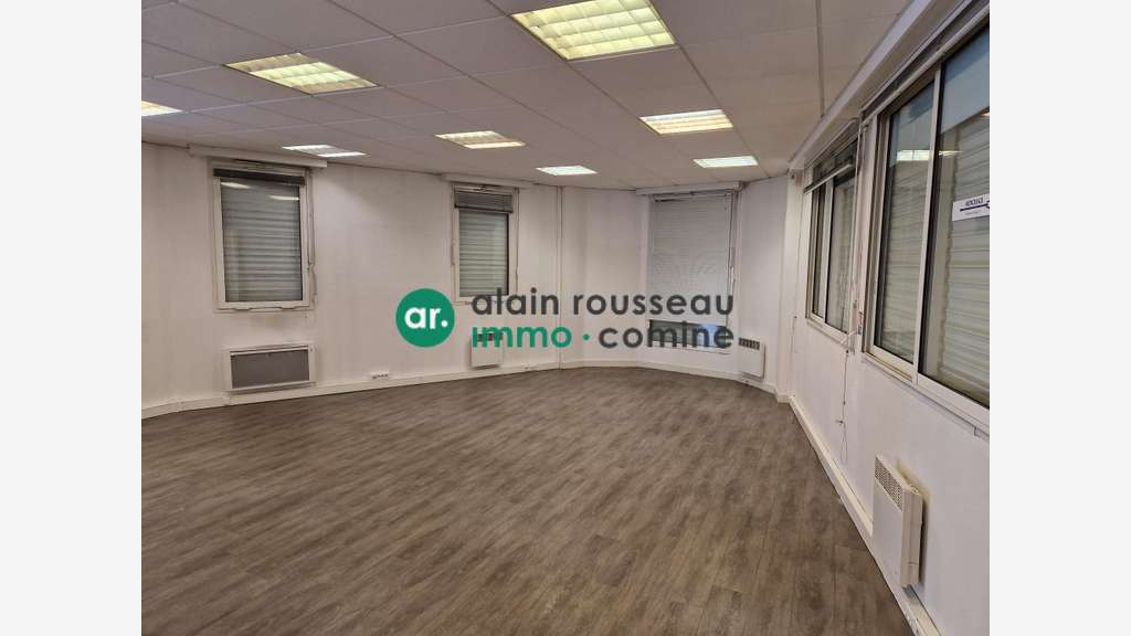 A vendre local commercial 88m² en RDC à Cholet