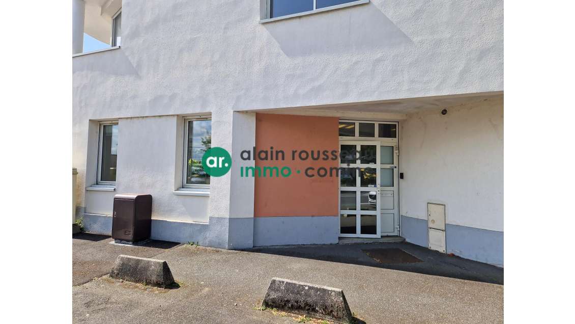 A vendre local commercial 88m² en RDC à Cholet