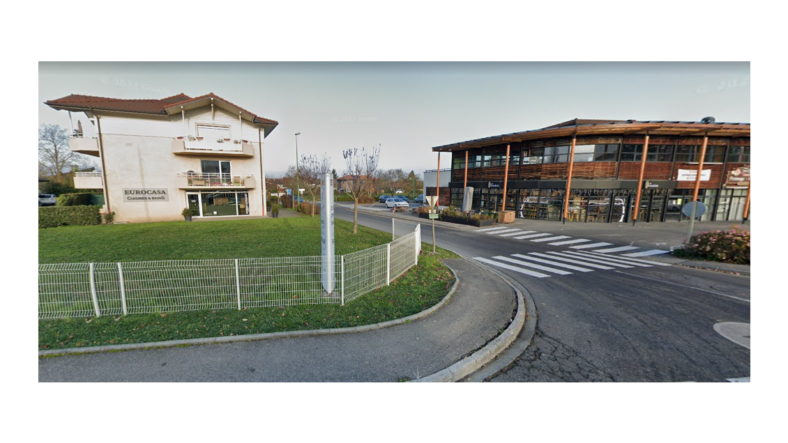 A vendre local commercial 142m² à Douvaine