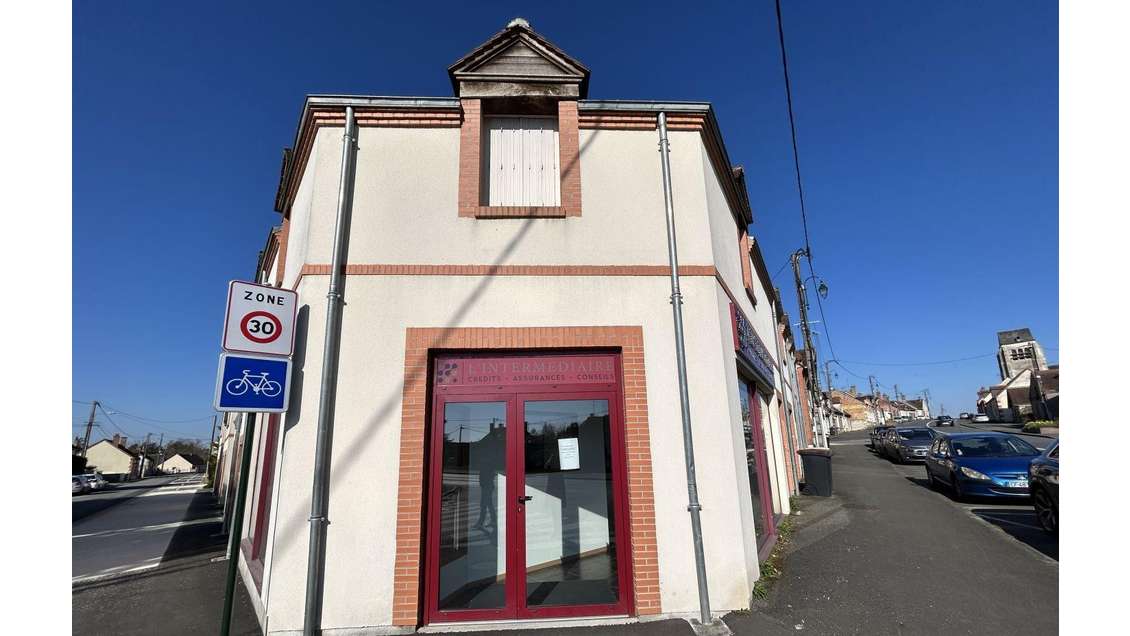 Vente murs commerciaux 66m² à La Ferté-Saint-Aubin