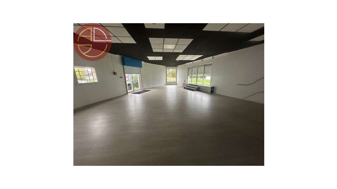 A vendre local commercial 349m² à Launaguet