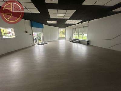 A vendre local commercial 349m² à Launaguet