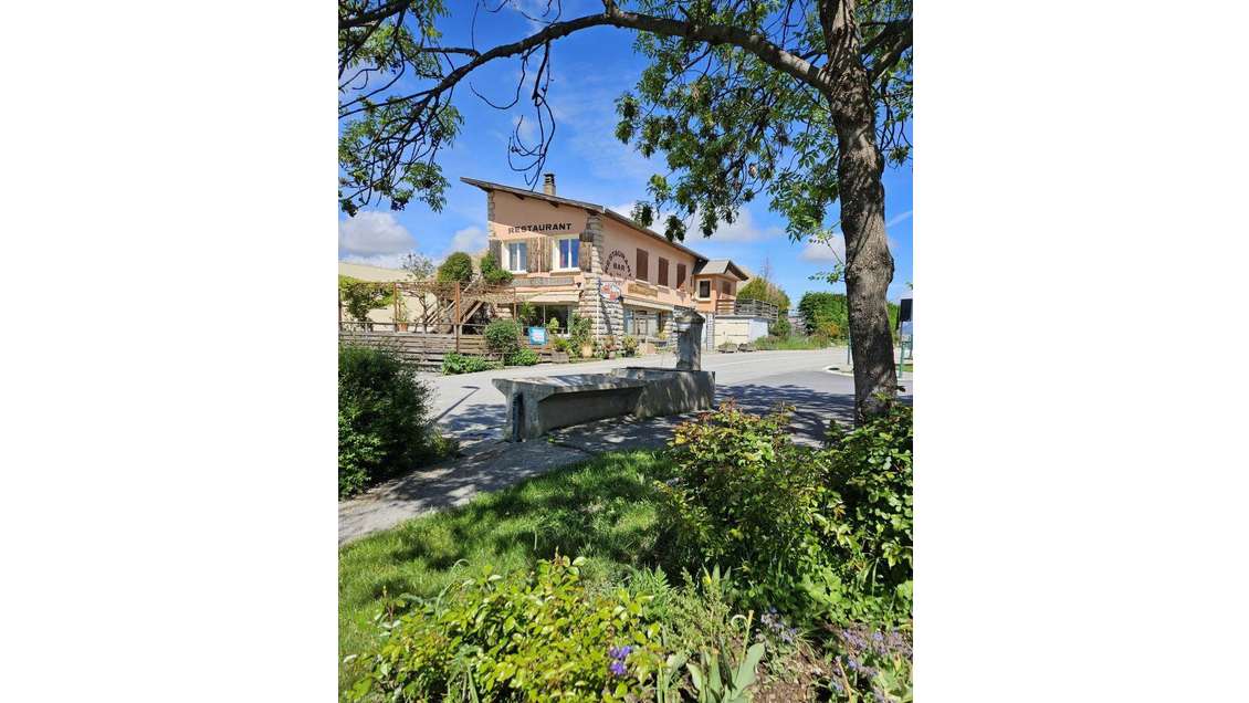 Vente murs commerciaux 270m² au Sauze-du-Lac