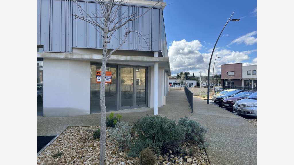 Vente local commercial 260m² aux Angles