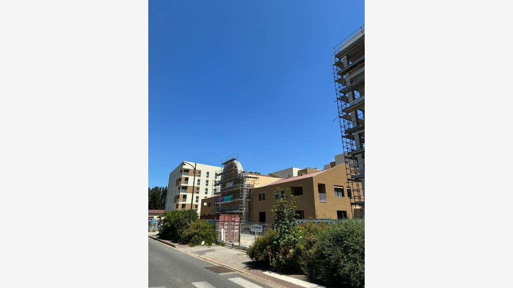 Vente murs commerciaux de 349m² à Lyon Gleize