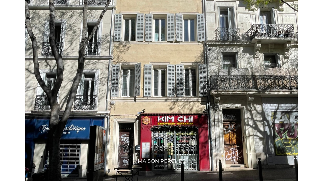 Vente local commercial de 112m² à Marseille 13001