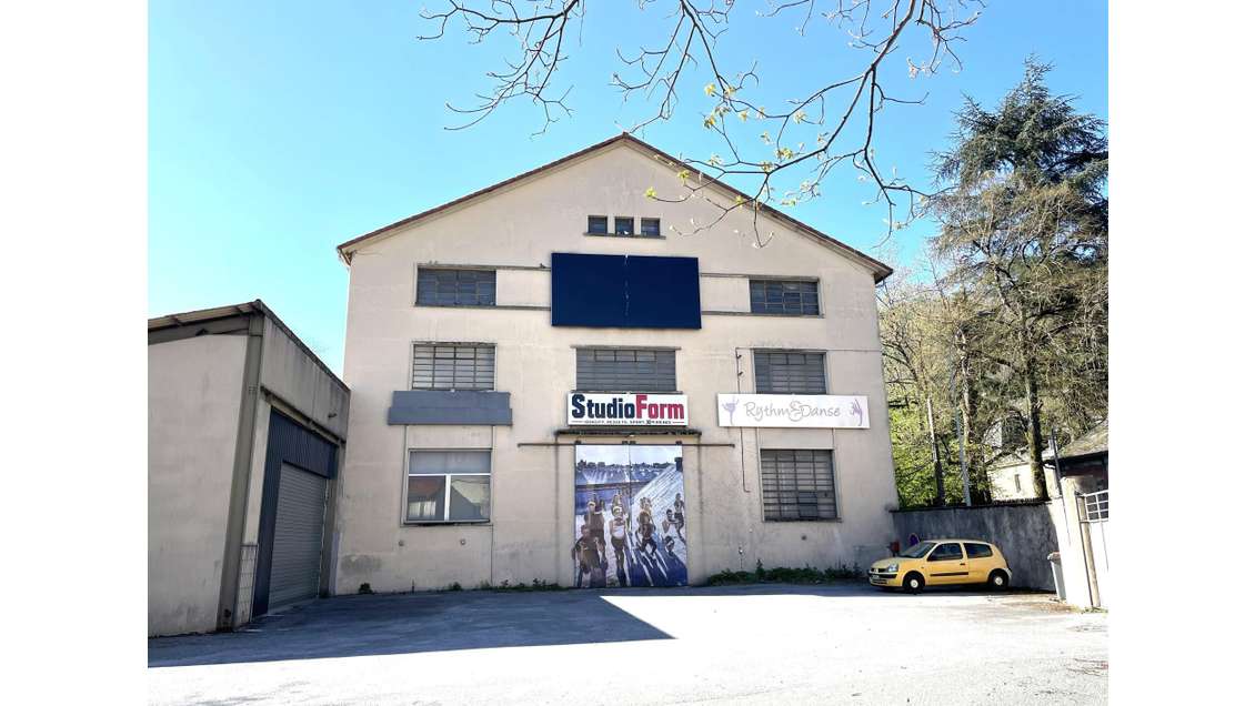 Vente ensemble commercial 3000m² à Mazamet centre