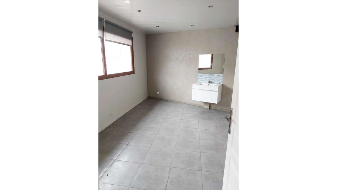 Local proche de toutes commodités Montreuil/Mer