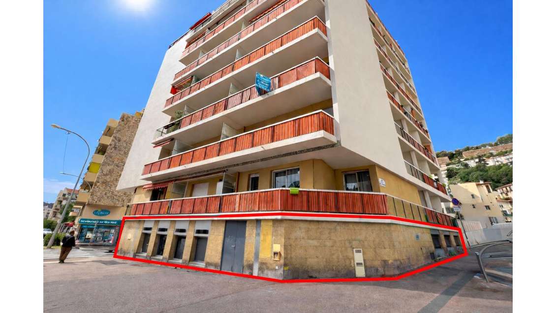 AV Murs commerciaux libres 174m² Av Besset à Nice