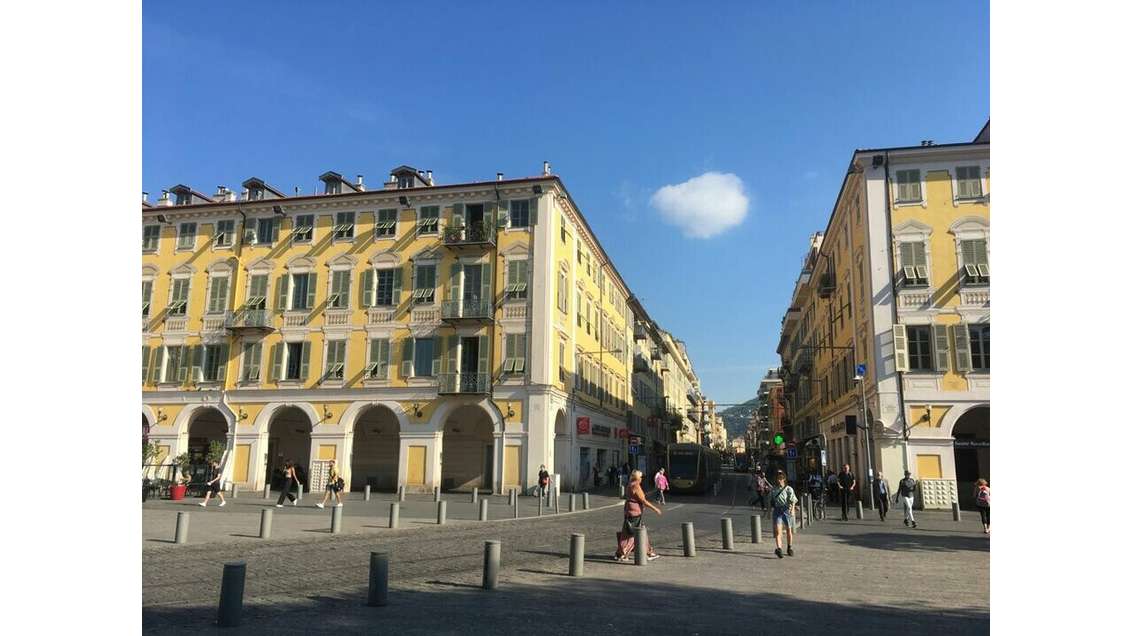 A vendre murs occupés de 39m² à Nice centre