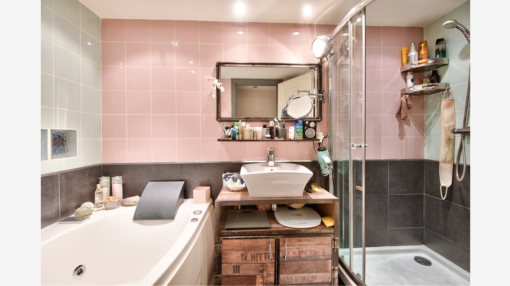 Vente local avec habitation 141m² à Nice Grosso