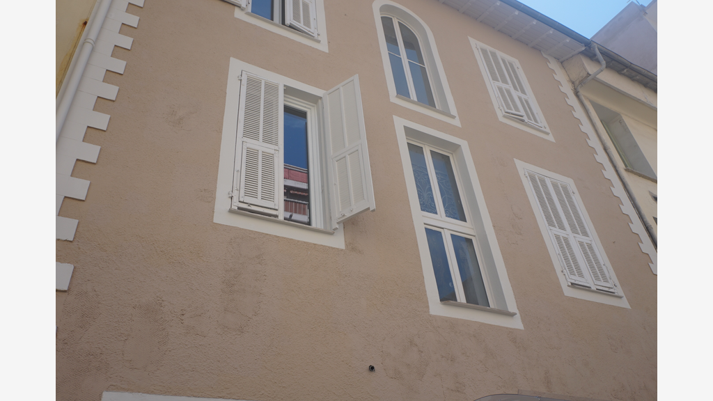 AV murs libres 114m² à Nice Riquier/Saint Roch