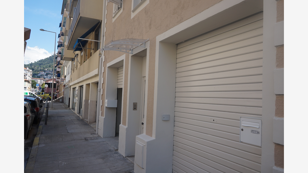 AV murs libres 114m² à Nice Riquier/Saint Roch