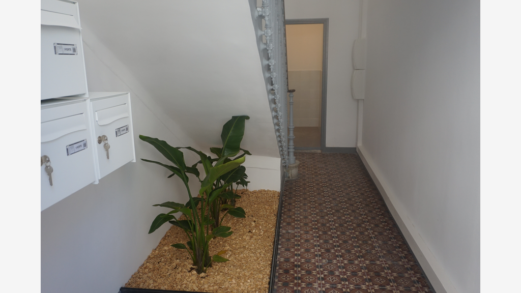 AV murs libres 114m² à Nice Riquier/Saint Roch