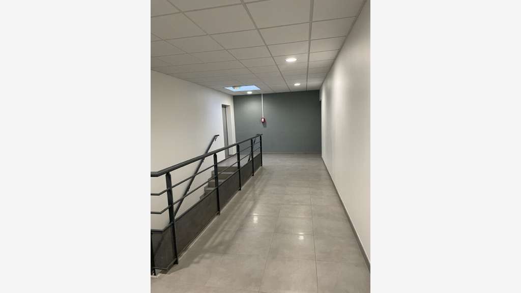 Bureaux 255m² R+1 avec ascenseur à vendre à Nîmes