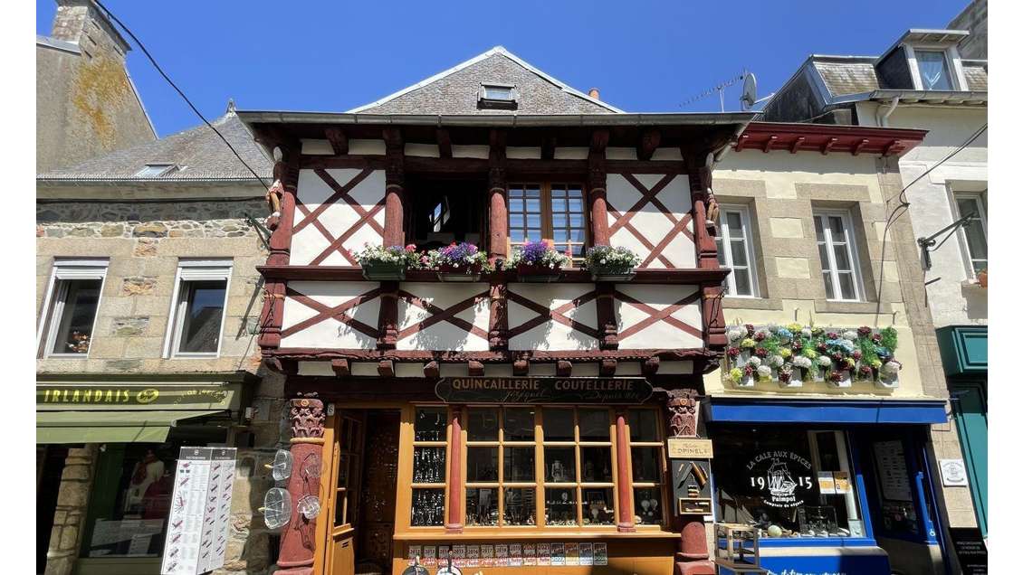 Vente murs commerciaux 140m² empl N°1 Paimpol