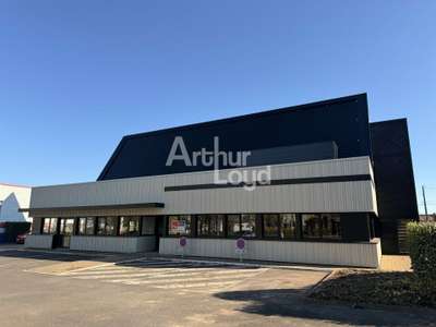 Local commercial 470m² à vendre à Poitiers Est