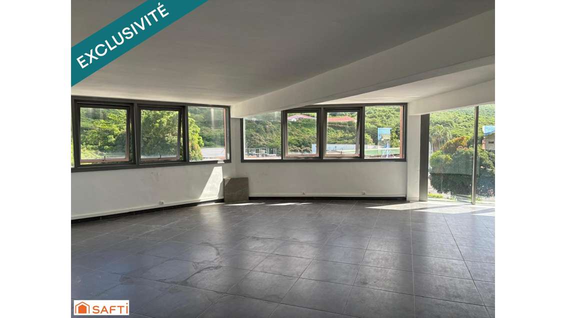 Vente local commercial en étage St Martin, Marigot