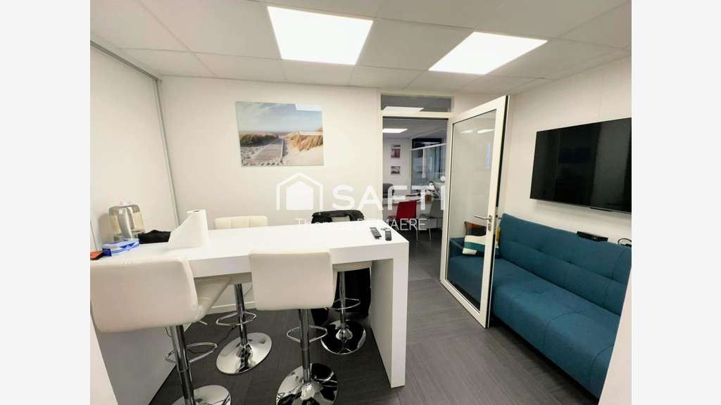 Vente local commercial 70m² plein centre St-Médard