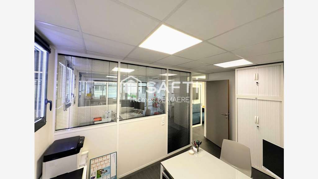 Vente local commercial 70m² plein centre St-Médard