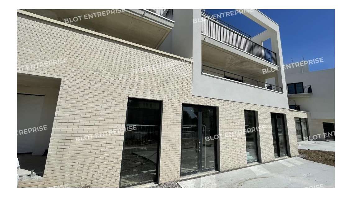 A vendre locaux commerciaux 112m² Saint Nazaire