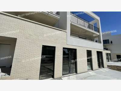 A vendre locaux commerciaux 112m² Saint Nazaire