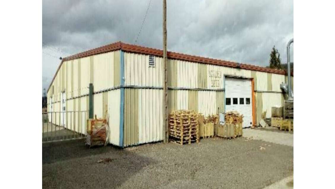 Locaux 4475m² à vendre  à Froncles