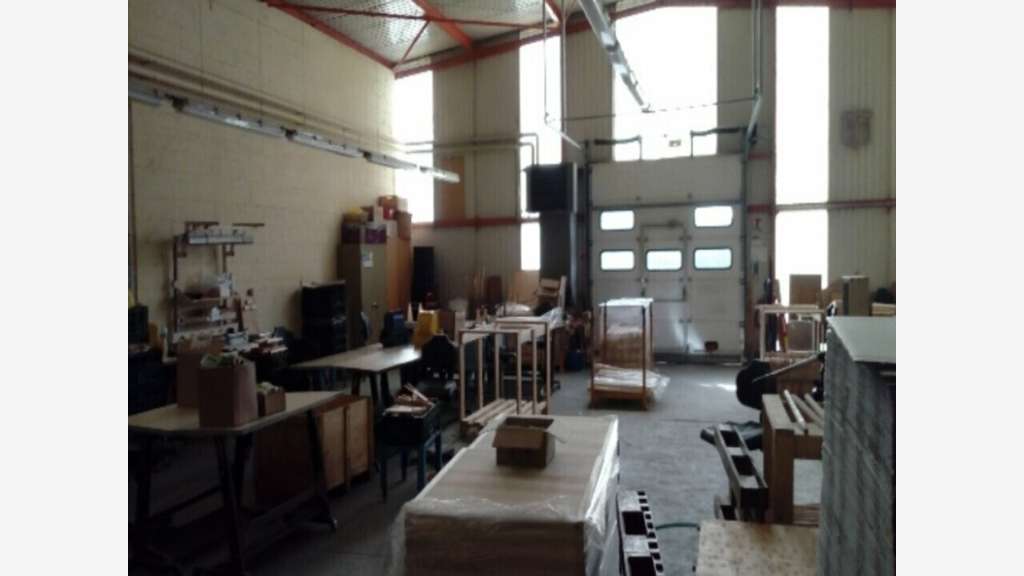 Locaux 4475m² à vendre à Froncles