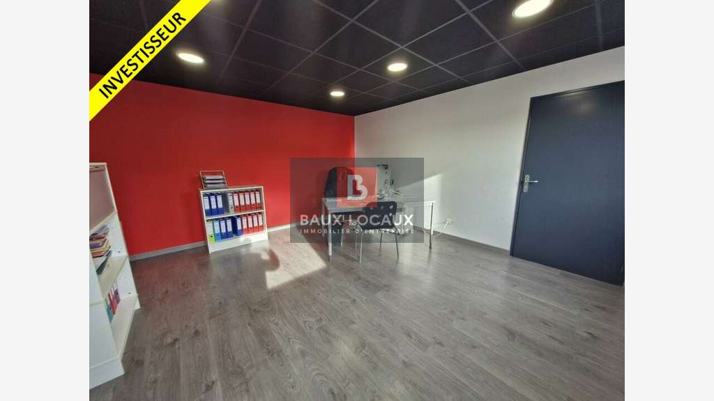 Vente locaux 605m² à Velaux zone de la Verdière