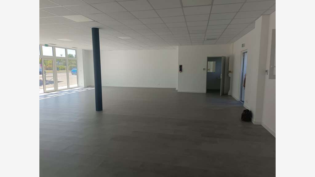 Vente local commercial 264m² 20mn de Montauban
