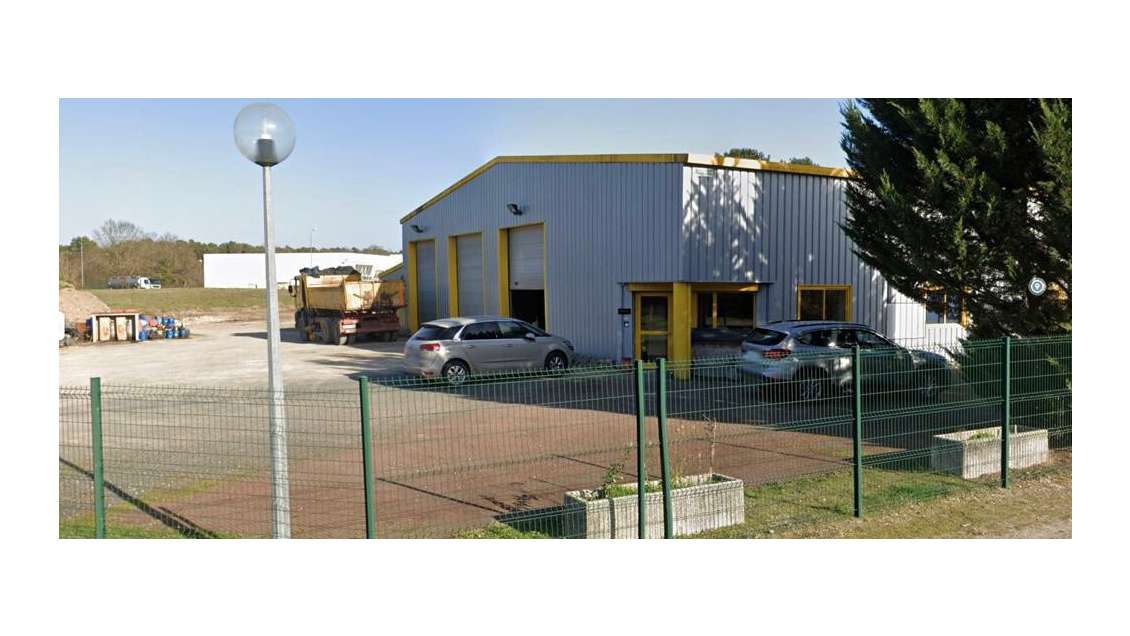 AV locaux professionnels 610m² Chatillon sur Cher